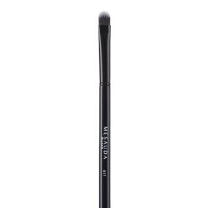 SMOKEY EYESHADOW 517 DELUXE BRUSH