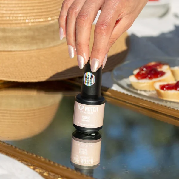273 ICONIC GEL POLISH IN LUV WITH YOU - Image 6