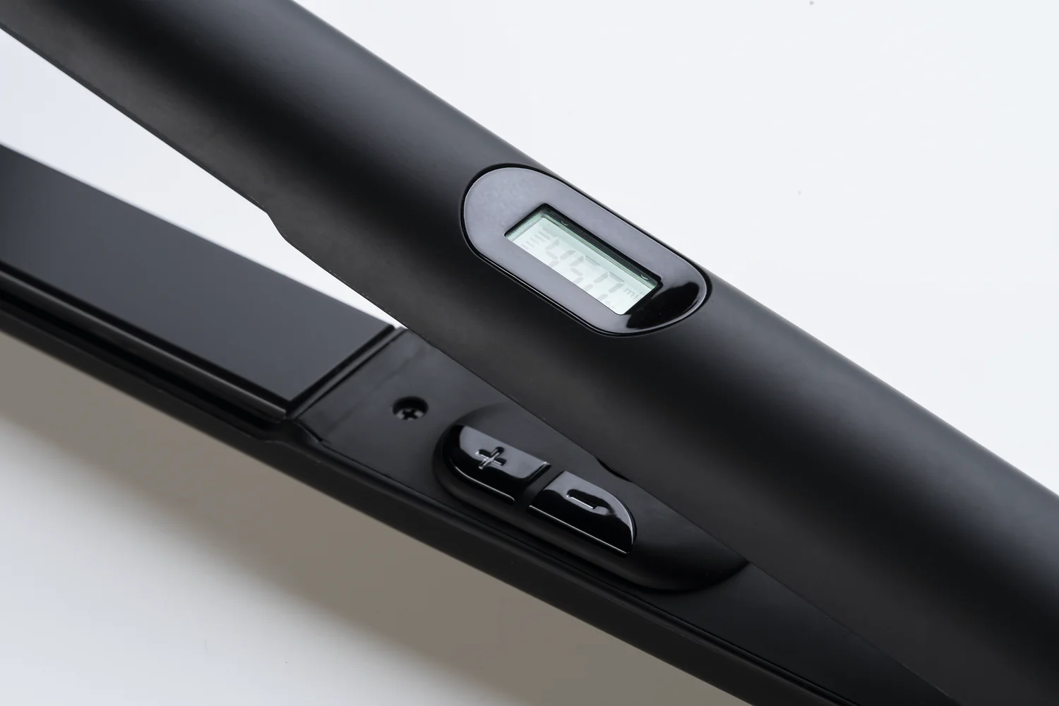 MAXP EVOLUTION BLACK STRAIGHTENER - Image 2